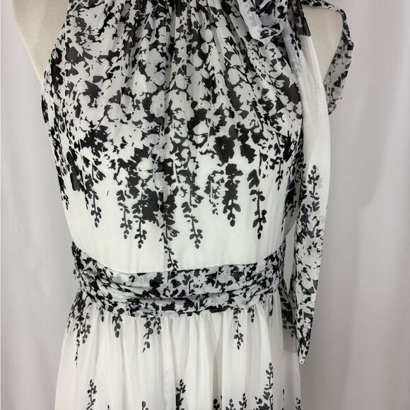 Jessica Simpson Black and White Abstract Floral Print Midi Dress - Picture 3 of 10